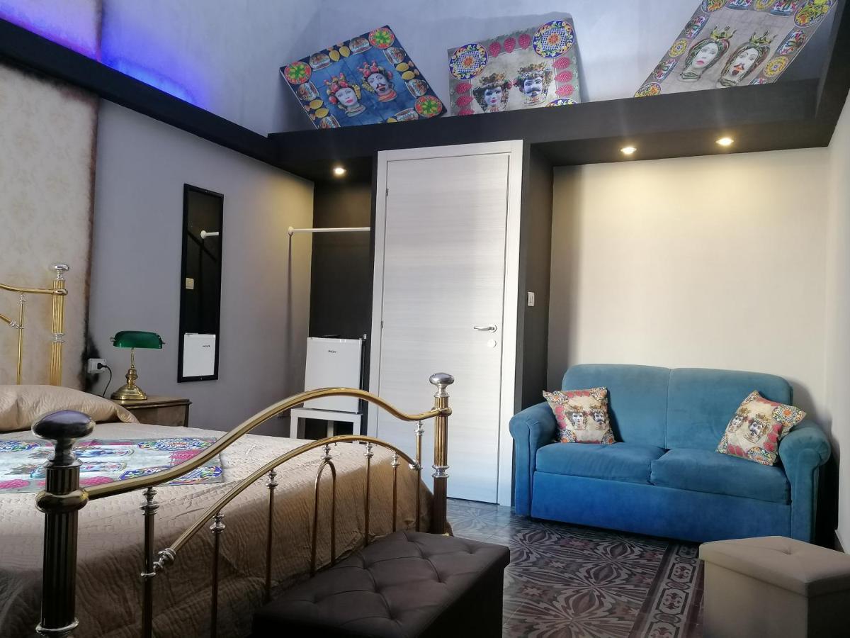 L'Antico Palazzo Rooms Catania Exterior photo