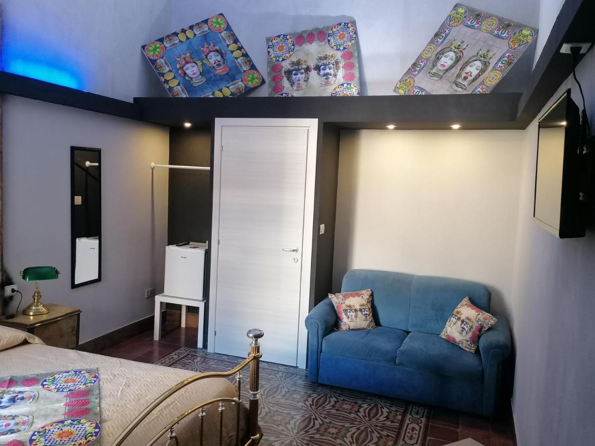 L'Antico Palazzo Rooms Catania Exterior photo
